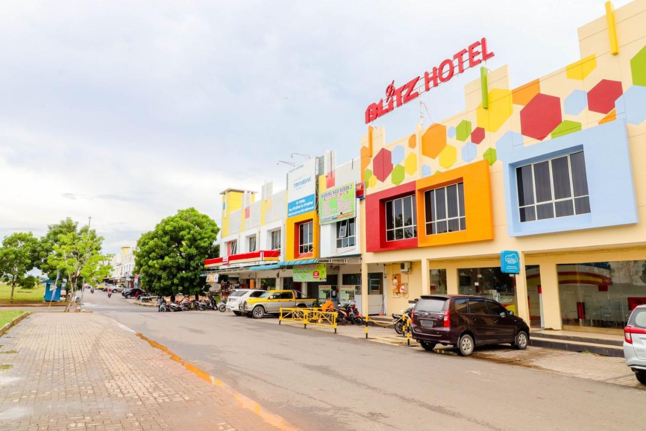 ブリッツ ホテル Batam エクステリア 写真